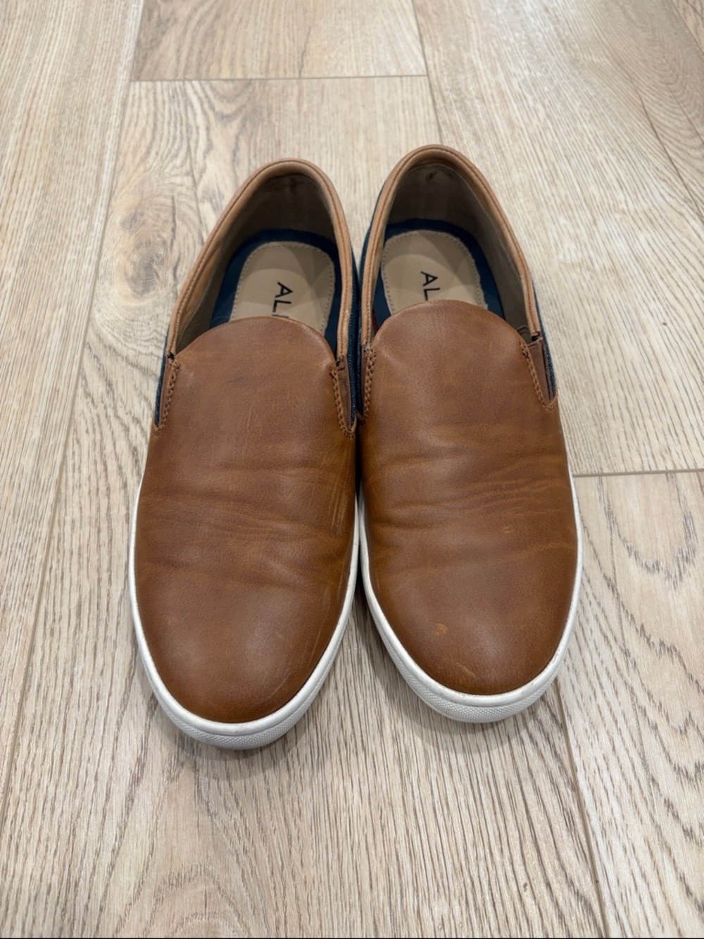 ALDO men’s brown & blue color blocked slip on sneaker size 9 used